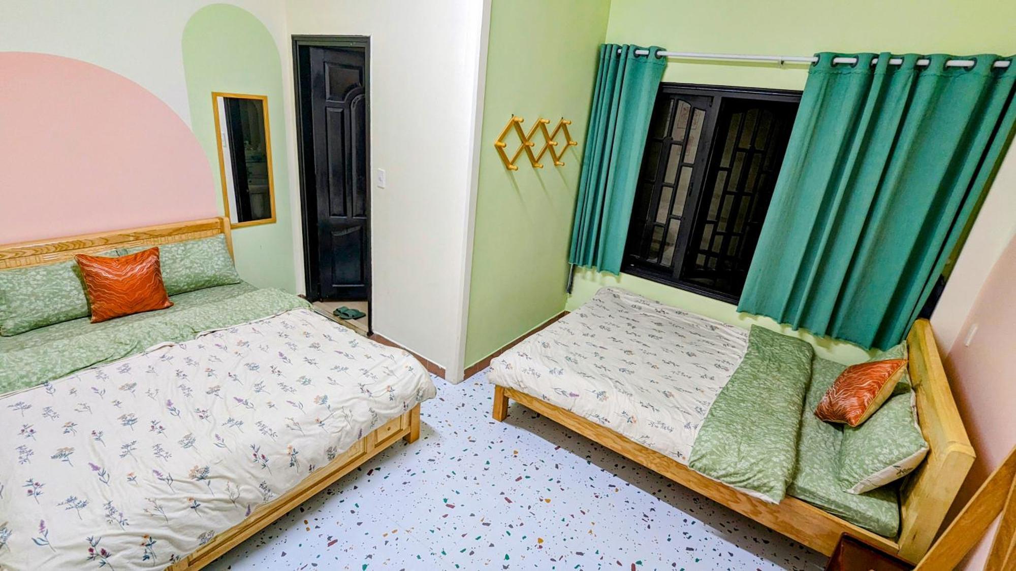Wasabi House 2 Gan Cho Dem 5P Di Bo Hotel Да Лат Екстериор снимка